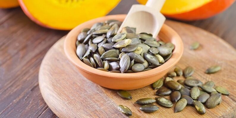 Pumpkin seeds used by a man every day will strengthen strength