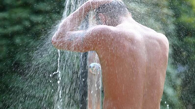 A contrast shower helps a man to enjoy and increases power